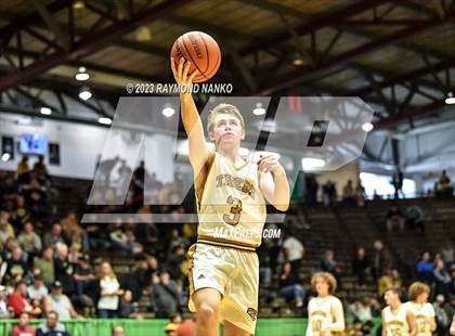 Thumbnail 1 in Delta vs. Peru (IHSAA 3A Section 24 Regional Final) photogallery.