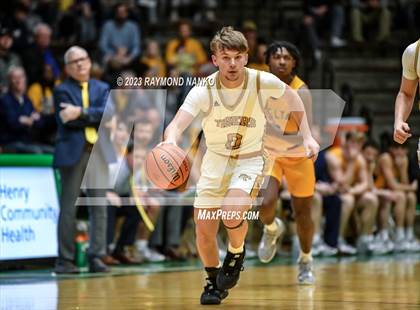 Thumbnail 1 in Delta vs. Peru (IHSAA 3A Section 24 Regional Final) photogallery.