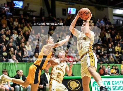 Thumbnail 1 in Delta vs. Peru (IHSAA 3A Section 24 Regional Final) photogallery.