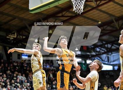 Thumbnail 2 in Delta vs. Peru (IHSAA 3A Section 24 Regional Final) photogallery.