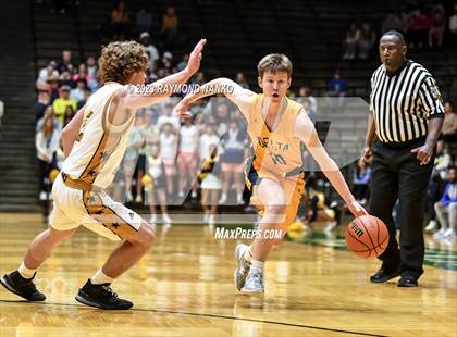 Thumbnail 2 in Delta vs. Peru (IHSAA 3A Section 24 Regional Final) photogallery.