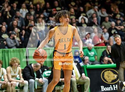 Thumbnail 3 in Delta vs. Peru (IHSAA 3A Section 24 Regional Final) photogallery.