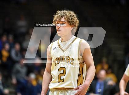 Thumbnail 1 in Delta vs. Peru (IHSAA 3A Section 24 Regional Final) photogallery.