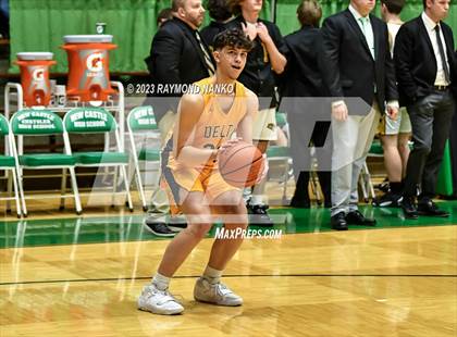 Thumbnail 2 in Delta vs. Peru (IHSAA 3A Section 24 Regional Final) photogallery.