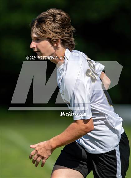 Thumbnail 2 in Gray's Creek vs Terry Sanford (Battle for the Bell) photogallery.