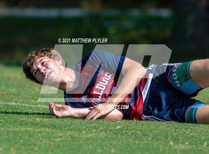 Thumbnail 3 in Gray's Creek vs Terry Sanford (Battle for the Bell) photogallery.