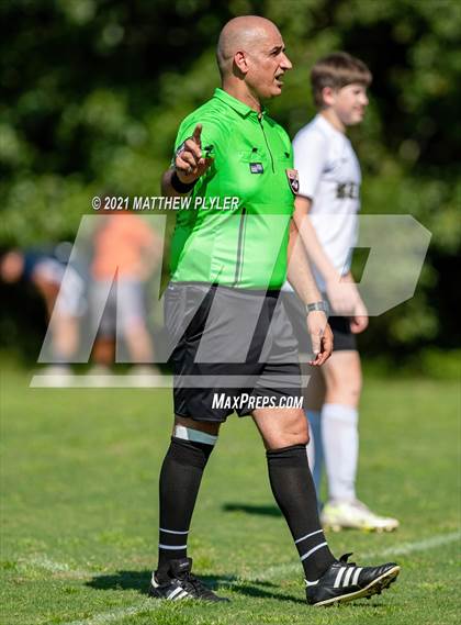 Thumbnail 2 in Gray's Creek vs Terry Sanford (Battle for the Bell) photogallery.
