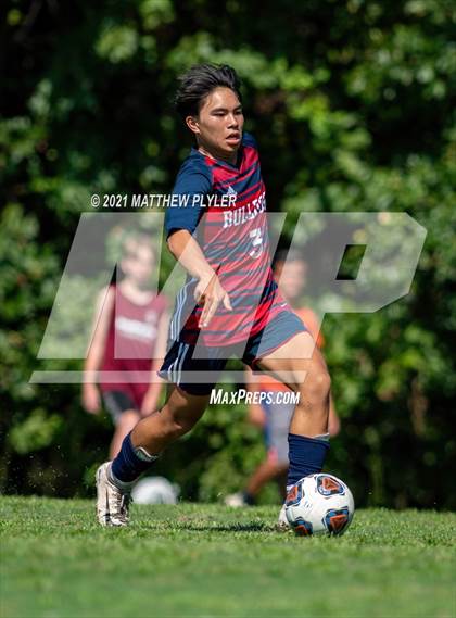 Thumbnail 3 in Gray's Creek vs Terry Sanford (Battle for the Bell) photogallery.
