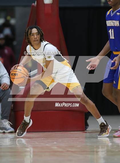 Thumbnail 1 in St. Frances Academy vs. Booker T. Washington (King Cotton Classic) photogallery.