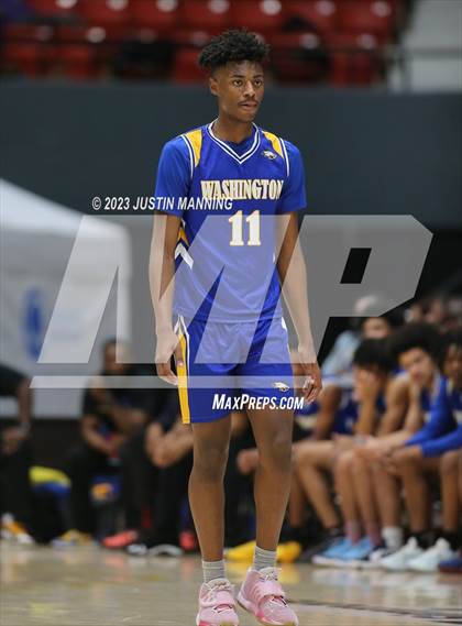 Thumbnail 2 in St. Frances Academy vs. Booker T. Washington (King Cotton Classic) photogallery.