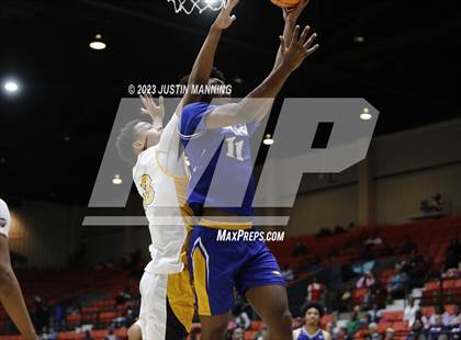 Thumbnail 1 in St. Frances Academy vs. Booker T. Washington (King Cotton Classic) photogallery.