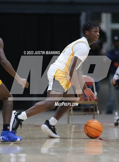 Thumbnail 2 in St. Frances Academy vs. Booker T. Washington (King Cotton Classic) photogallery.