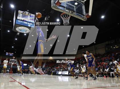 Thumbnail 1 in St. Frances Academy vs. Booker T. Washington (King Cotton Classic) photogallery.