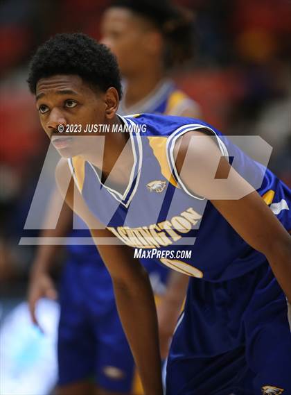 Thumbnail 2 in St. Frances Academy vs. Booker T. Washington (King Cotton Classic) photogallery.