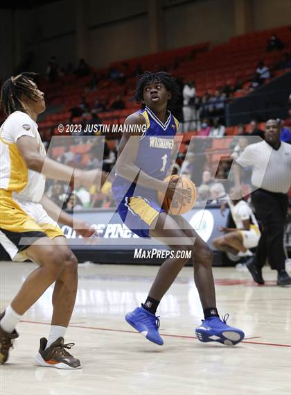Thumbnail 3 in St. Frances Academy vs. Booker T. Washington (King Cotton Classic) photogallery.