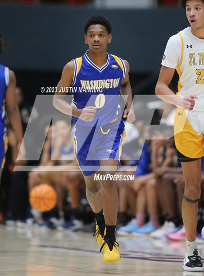 Thumbnail 3 in St. Frances Academy vs. Booker T. Washington (King Cotton Classic) photogallery.