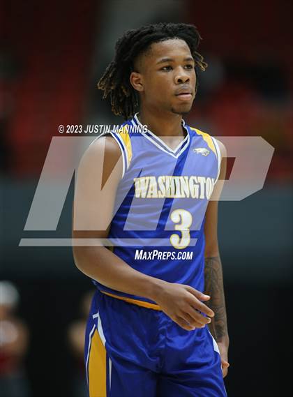 Thumbnail 3 in St. Frances Academy vs. Booker T. Washington (King Cotton Classic) photogallery.