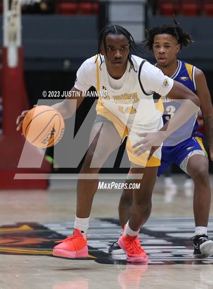Thumbnail 1 in St. Frances Academy vs. Booker T. Washington (King Cotton Classic) photogallery.