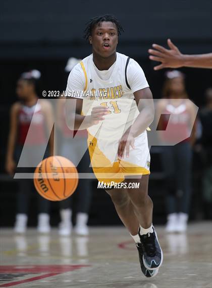 Thumbnail 3 in St. Frances Academy vs. Booker T. Washington (King Cotton Classic) photogallery.