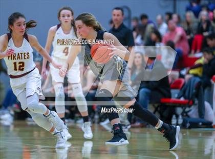 Thumbnail 2 in Collinsville vs. Alvord (UIL 2A Region II Bi-District) photogallery.