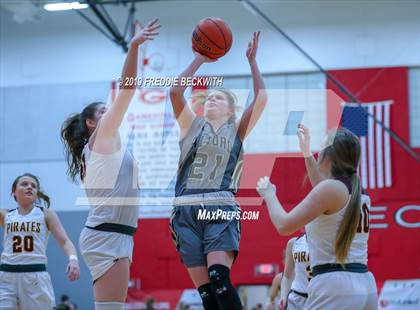 Thumbnail 2 in Collinsville vs. Alvord (UIL 2A Region II Bi-District) photogallery.
