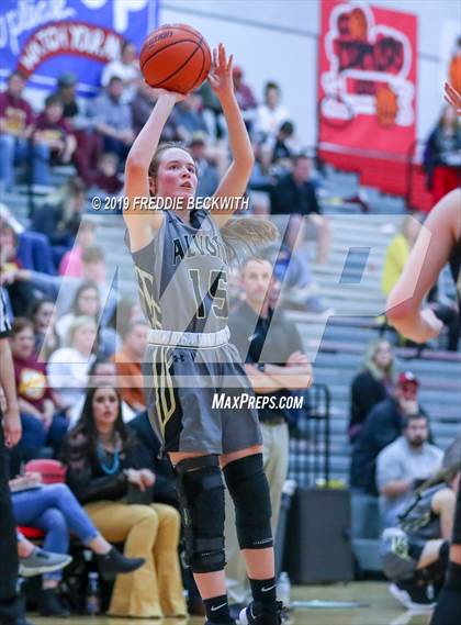 Thumbnail 2 in Collinsville vs. Alvord (UIL 2A Region II Bi-District) photogallery.