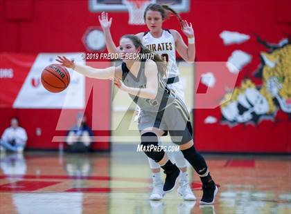 Thumbnail 1 in Collinsville vs. Alvord (UIL 2A Region II Bi-District) photogallery.