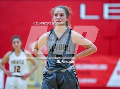 Thumbnail 1 in Collinsville vs. Alvord (UIL 2A Region II Bi-District) photogallery.