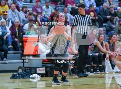 Thumbnail 3 in Collinsville vs. Alvord (UIL 2A Region II Bi-District) photogallery.