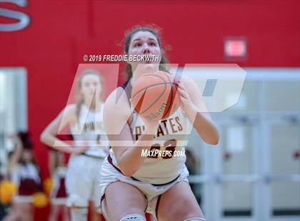 Thumbnail 3 in Collinsville vs. Alvord (UIL 2A Region II Bi-District) photogallery.