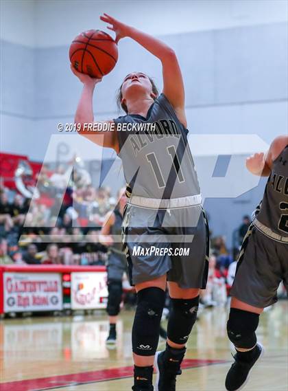 Thumbnail 2 in Collinsville vs. Alvord (UIL 2A Region II Bi-District) photogallery.