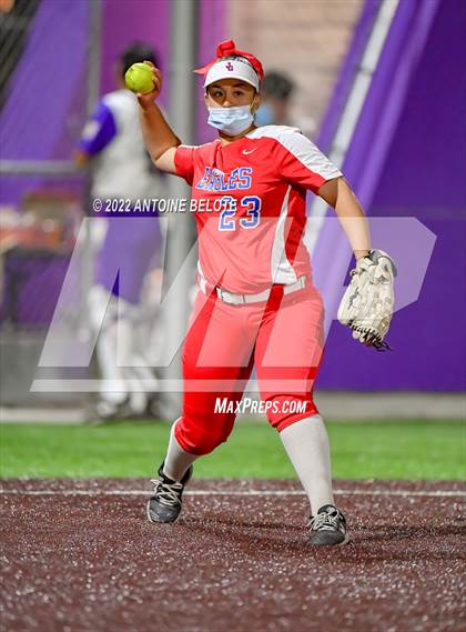 Thumbnail 3 in Glenn @ Norwalk photogallery.