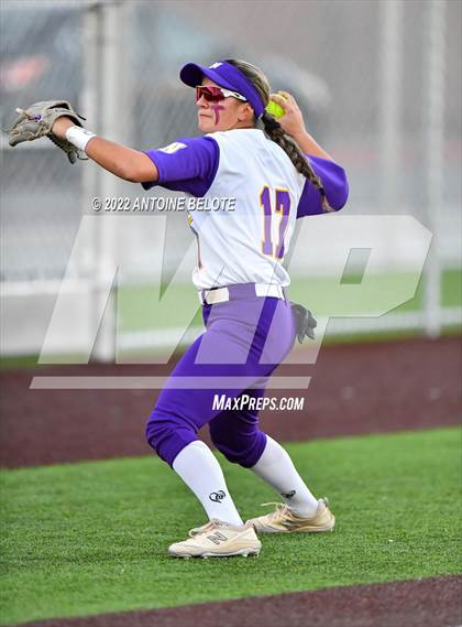Thumbnail 2 in Glenn @ Norwalk photogallery.