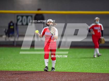 Thumbnail 3 in Glenn @ Norwalk photogallery.