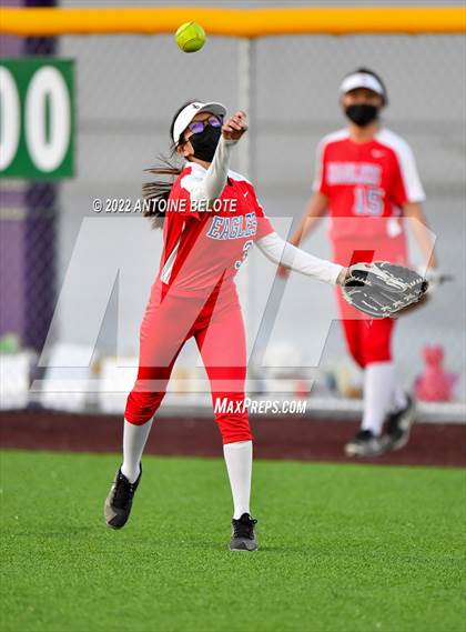 Thumbnail 3 in Glenn @ Norwalk photogallery.