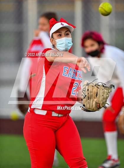 Thumbnail 1 in Glenn @ Norwalk photogallery.