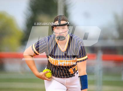 Thumbnail 2 in Port Huron Northern @ Port Huron photogallery.