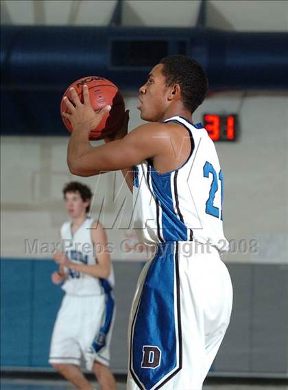 Thumbnail 1 in Nevada Union vs. Davis (Les Curry Invitational) photogallery.