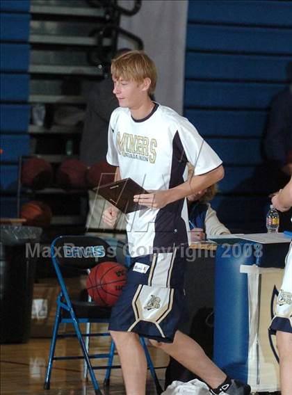 Thumbnail 3 in Nevada Union vs. Davis (Les Curry Invitational) photogallery.