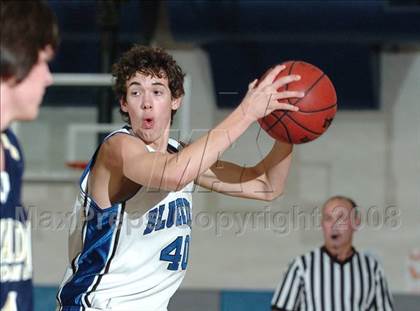 Thumbnail 1 in Nevada Union vs. Davis (Les Curry Invitational) photogallery.