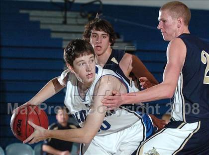 Thumbnail 2 in Nevada Union vs. Davis (Les Curry Invitational) photogallery.