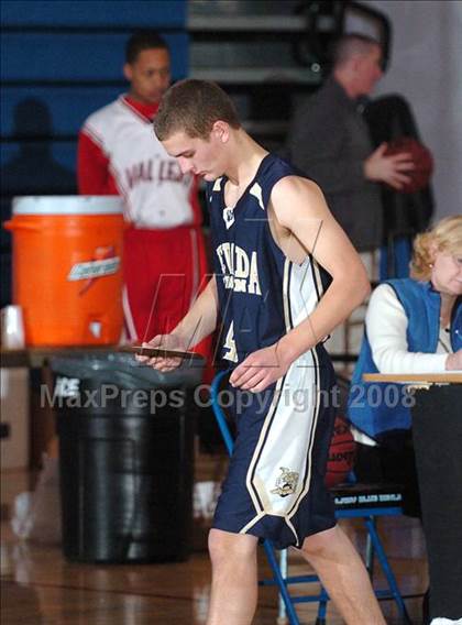 Thumbnail 1 in Nevada Union vs. Davis (Les Curry Invitational) photogallery.