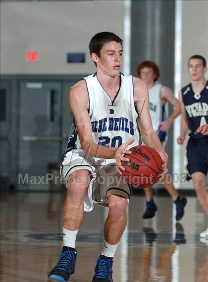Thumbnail 3 in Nevada Union vs. Davis (Les Curry Invitational) photogallery.