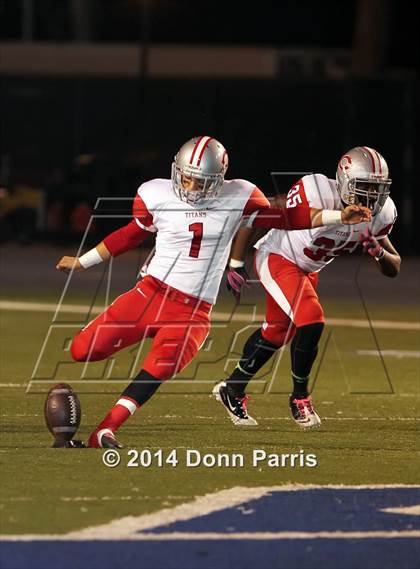 Thumbnail 1 in Los Altos vs. Colony (CIF SS Central Division Final) photogallery.