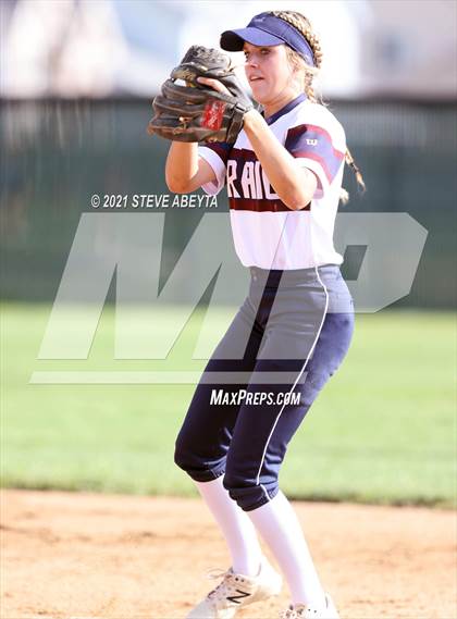 Thumbnail 2 in Cherokee Trail @ Smoky Hill photogallery.