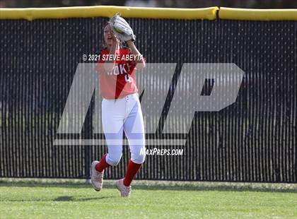 Thumbnail 1 in Cherokee Trail @ Smoky Hill photogallery.