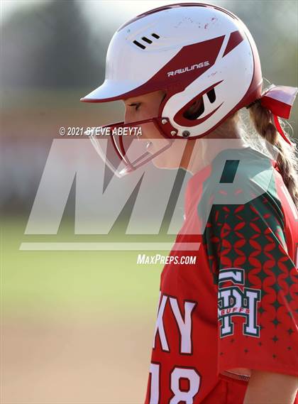 Thumbnail 3 in Cherokee Trail @ Smoky Hill photogallery.