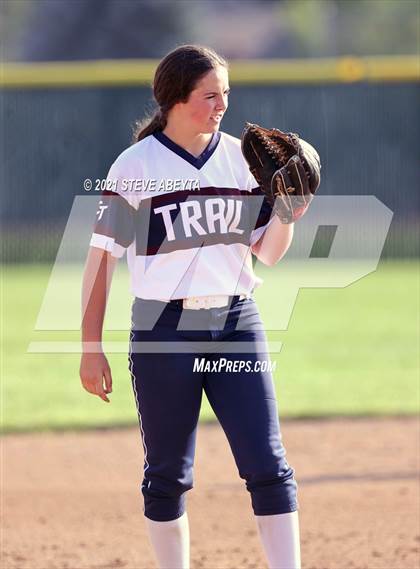 Thumbnail 1 in Cherokee Trail @ Smoky Hill photogallery.