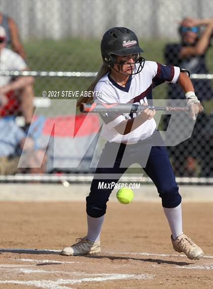 Thumbnail 3 in Cherokee Trail @ Smoky Hill photogallery.