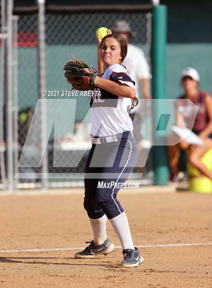 Thumbnail 1 in Cherokee Trail @ Smoky Hill photogallery.